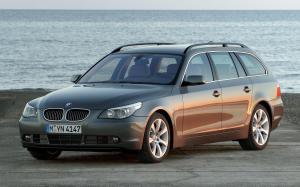 BMW 545i Touring